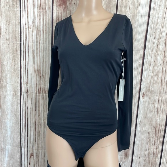 Everlane Tops - Everlane Black Long Sleeve Bodysuit